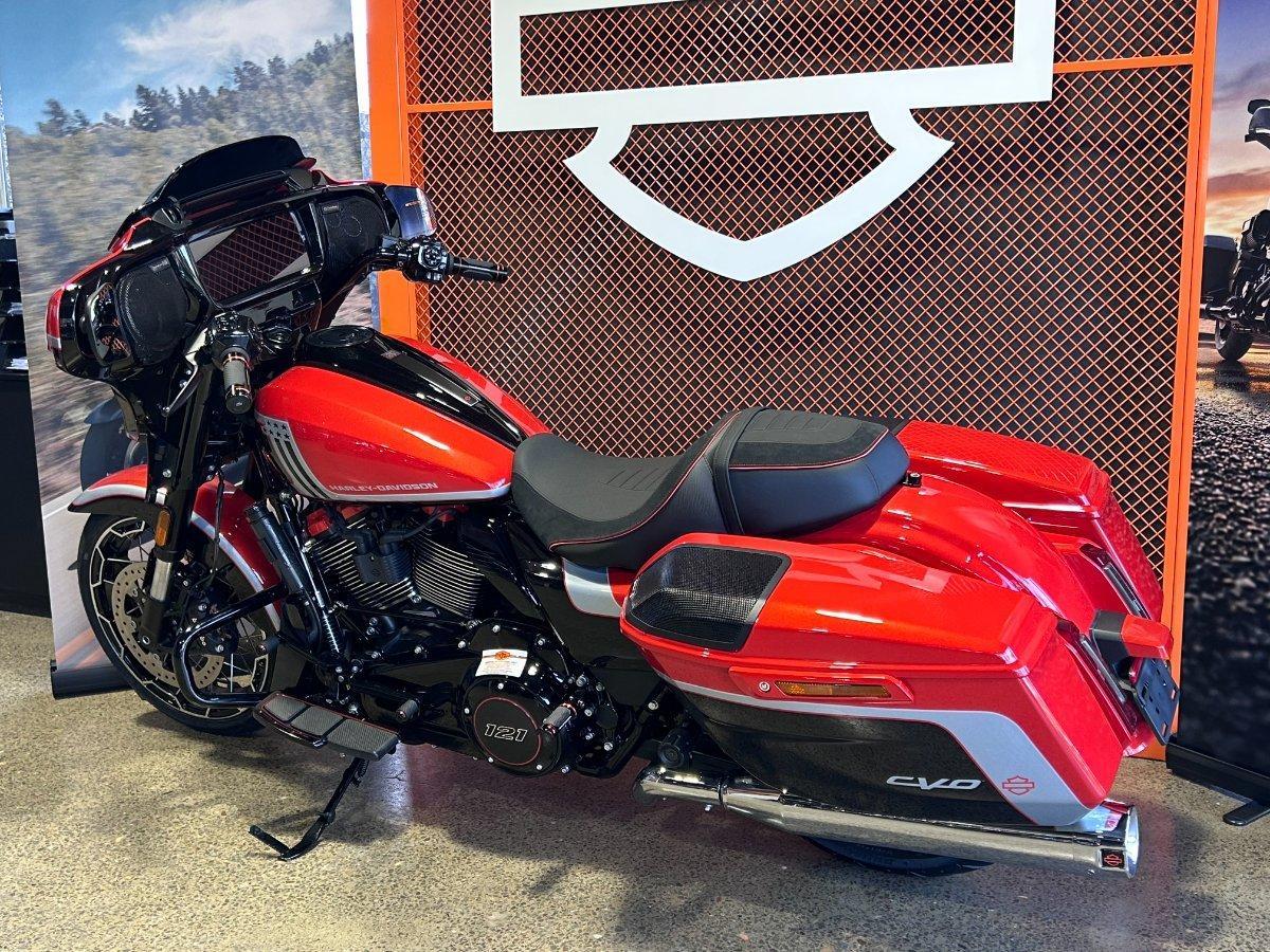 2024 HARLEY-DAVIDSON FLHXSE CVO STREET GLIDE (121) TOURER