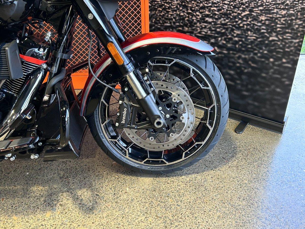 2024 HARLEY-DAVIDSON FLHXSE CVO STREET GLIDE (121) TOURER