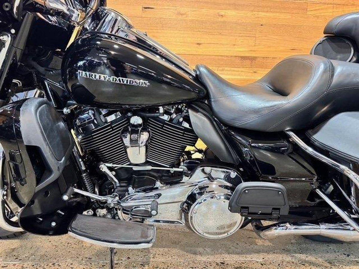 2018 HARLEY-DAVIDSON FLHTK ULTRA LIMITED CRUISER