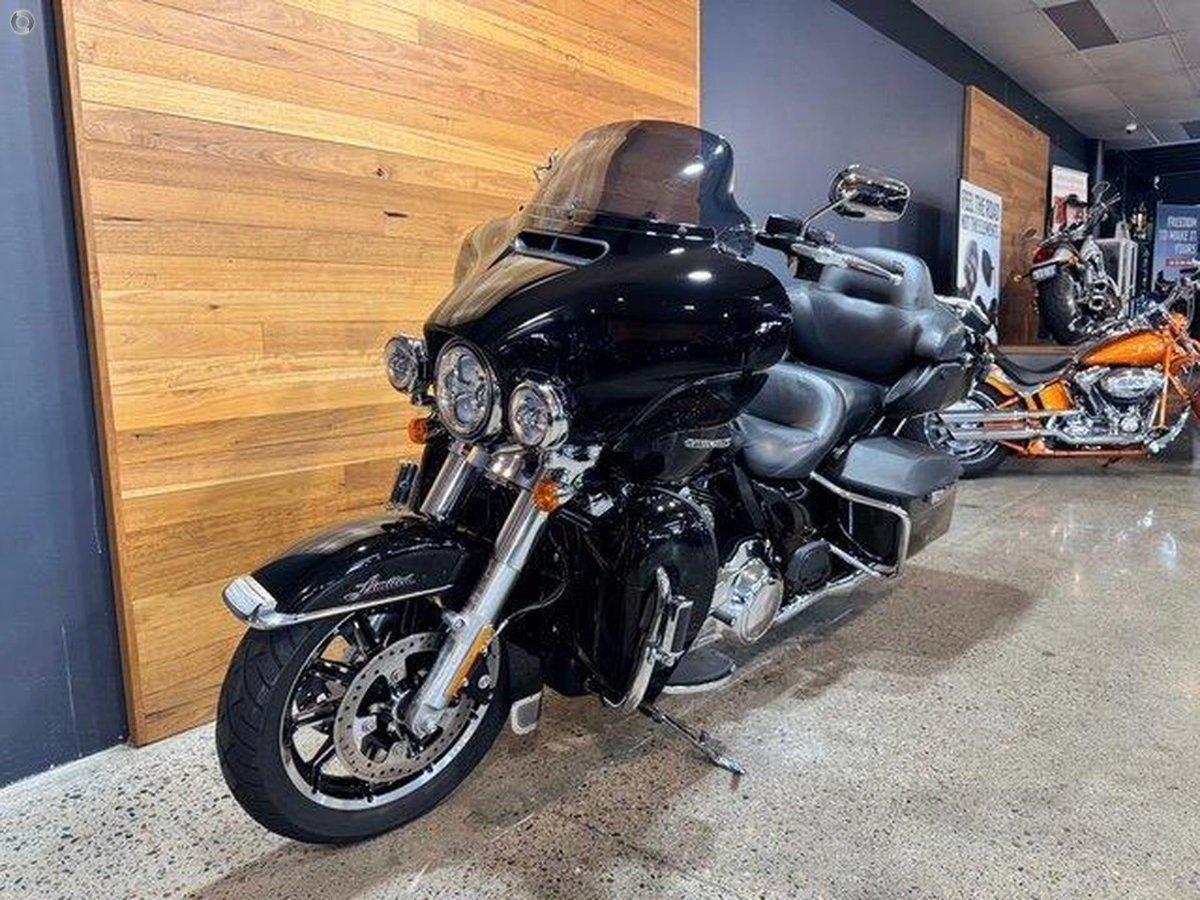 2018 HARLEY-DAVIDSON FLHTK ULTRA LIMITED CRUISER