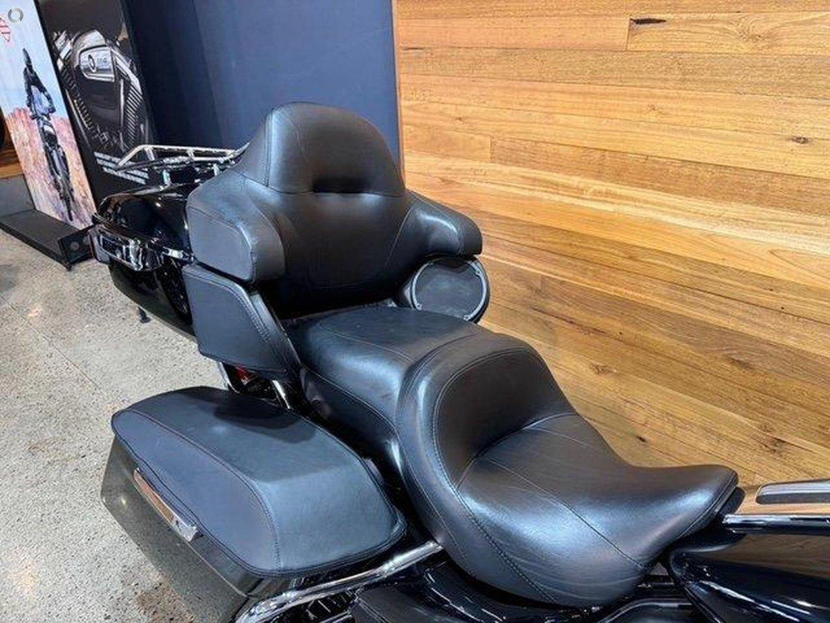 2018 HARLEY-DAVIDSON FLHTK ULTRA LIMITED CRUISER