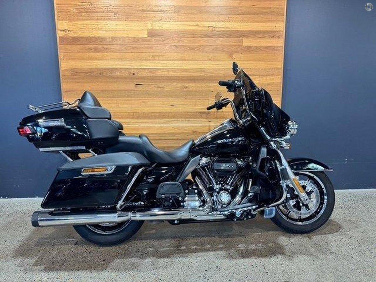 2018 HARLEY-DAVIDSON FLHTK ULTRA LIMITED CRUISER
