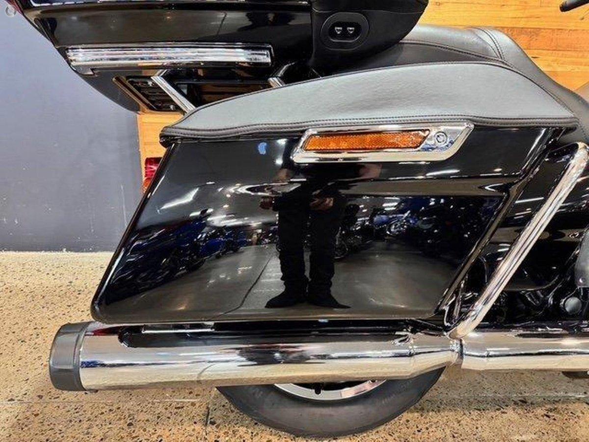 2018 HARLEY-DAVIDSON FLHTK ULTRA LIMITED CRUISER