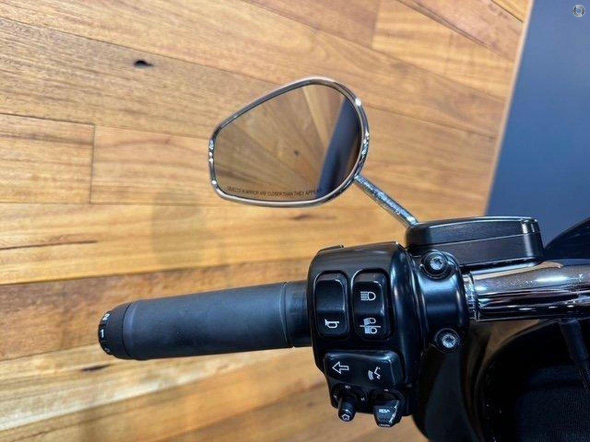 2018 HARLEY-DAVIDSON FLHTK ULTRA LIMITED CRUISER