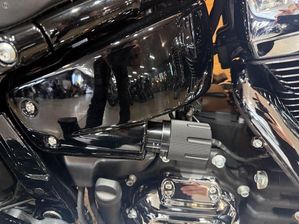 2022 HARLEY-DAVIDSON FXBRS BREAKOUT (114) CRUISER