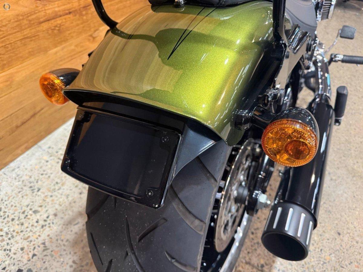 2022 HARLEY-DAVIDSON FXBRS BREAKOUT (114) CRUISER