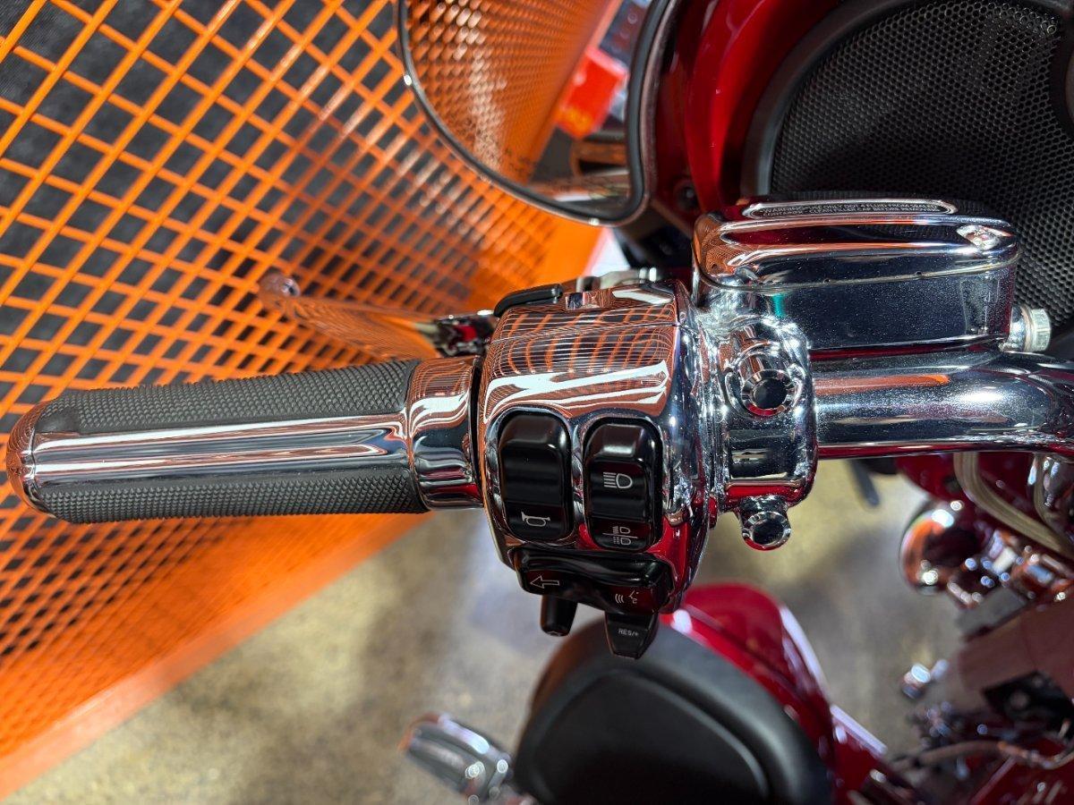 2016 HARLEY-DAVIDSON FLHXSE CVO STREET GLIDE CRUISER