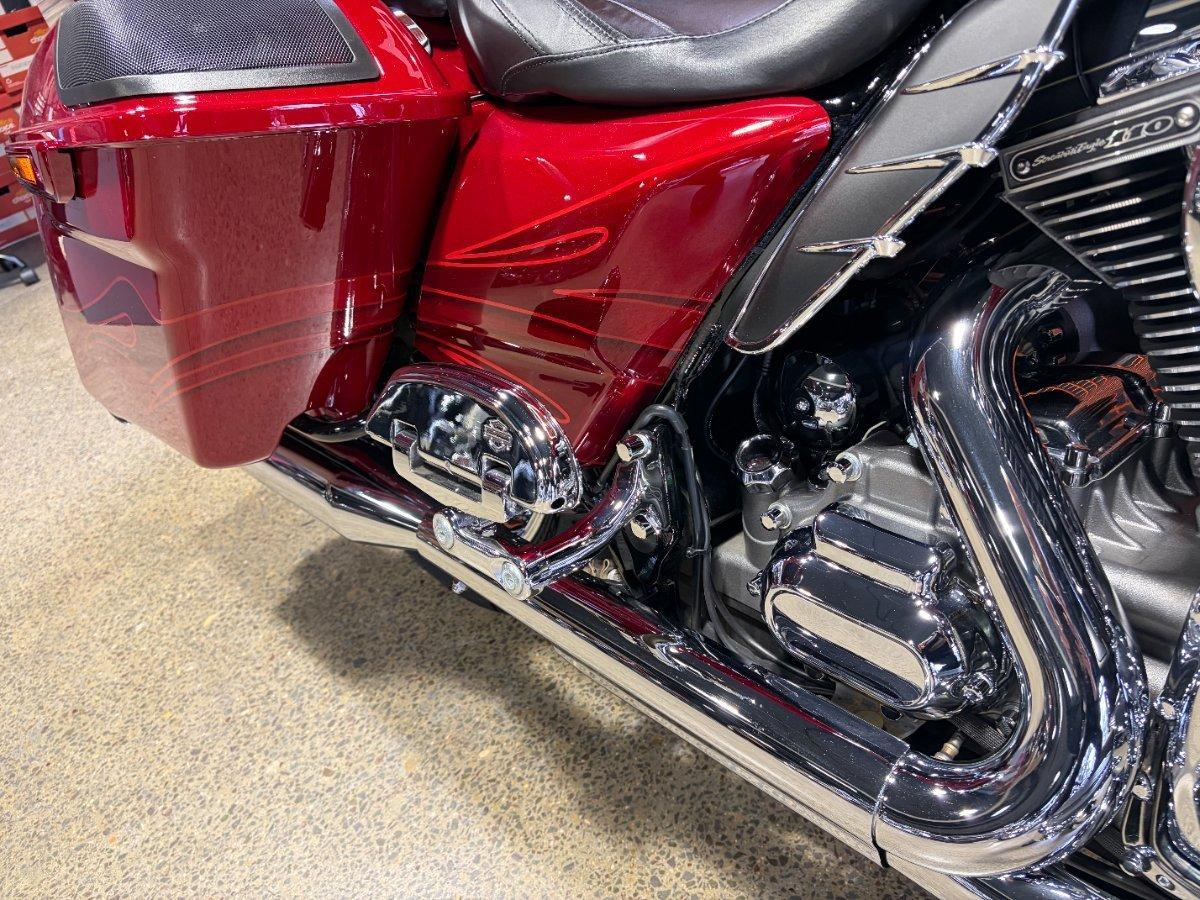2016 HARLEY-DAVIDSON FLHXSE CVO STREET GLIDE CRUISER