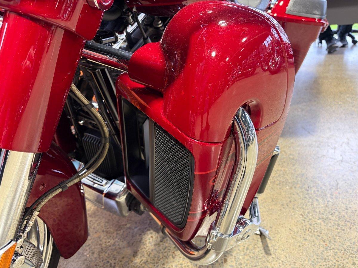 2016 HARLEY-DAVIDSON FLHXSE CVO STREET GLIDE CRUISER