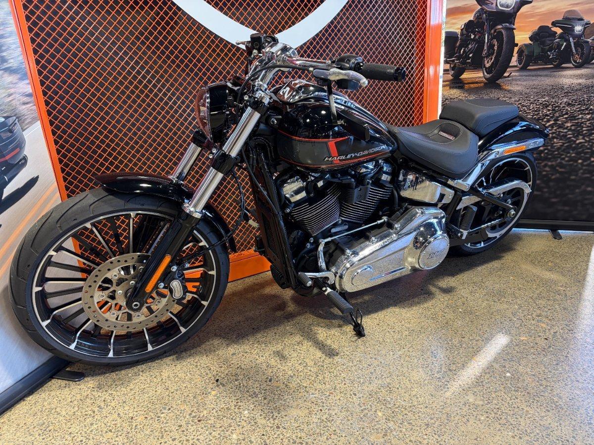 2024 HARLEY-DAVIDSON FXBR BREAKOUT (117) CRUISER