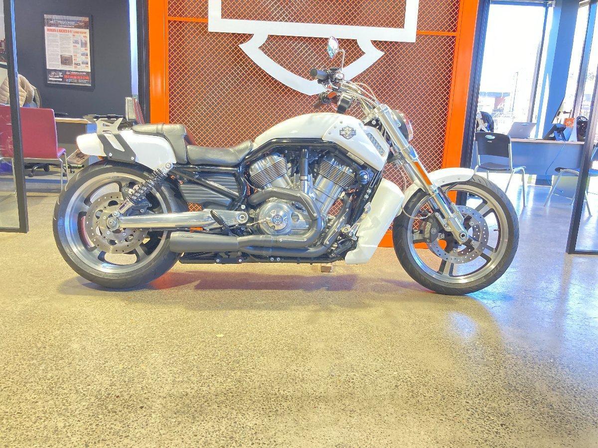 2015 HARLEY-DAVIDSON VRSCF MUSCLE CRUISER