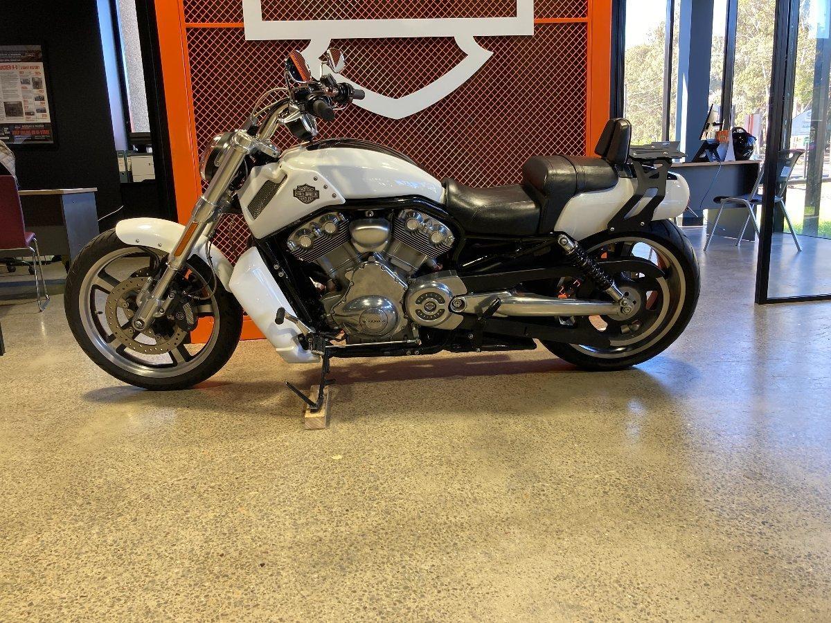 2015 HARLEY-DAVIDSON VRSCF MUSCLE CRUISER