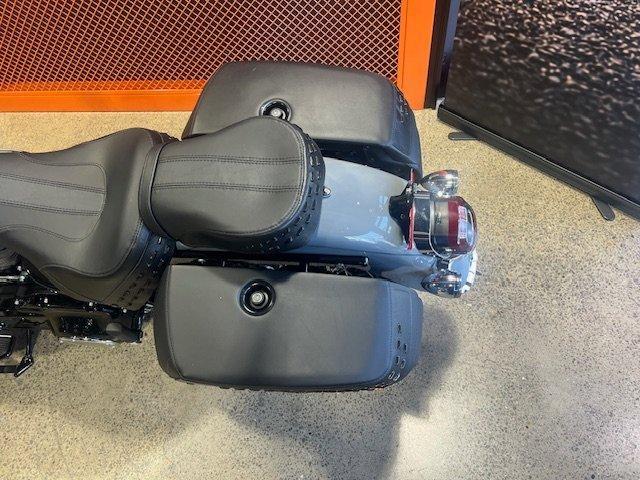 2026 HARLEY-DAVIDSON FLHC HERITAGE CLASSIC (117) CRUISER