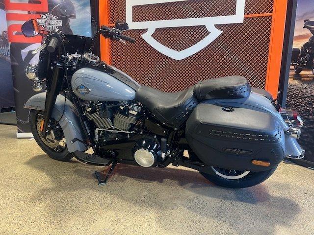 2026 HARLEY-DAVIDSON FLHC HERITAGE CLASSIC (117) CRUISER