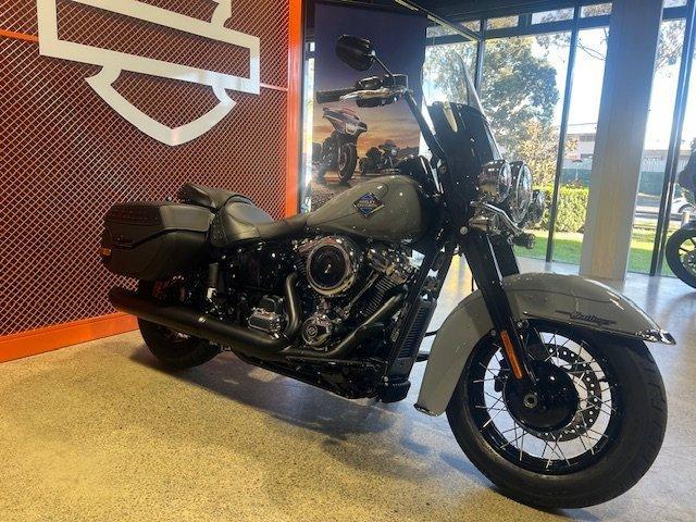 2026 HARLEY-DAVIDSON FLHC HERITAGE CLASSIC (117) CRUISER