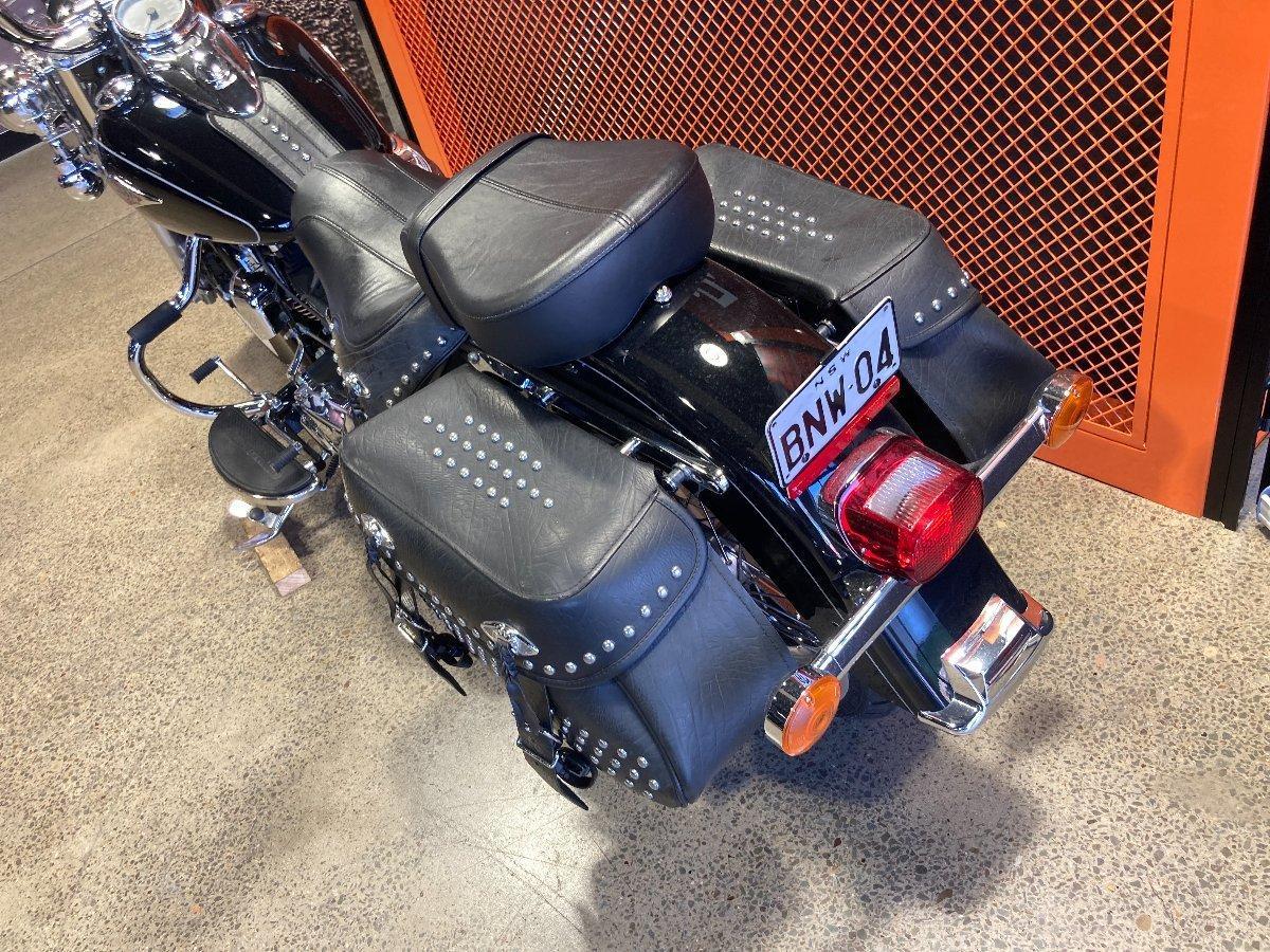 2014 HARLEY-DAVIDSON FLSTC HERITAGE SOFTAIL CLASSIC CRUISER
