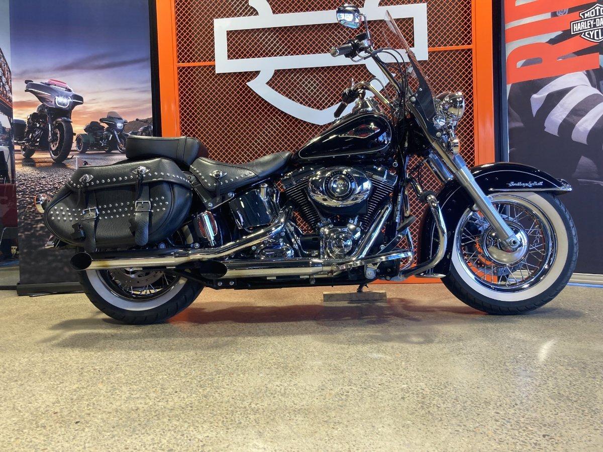 2014 HARLEY-DAVIDSON FLSTC HERITAGE SOFTAIL CLASSIC CRUISER