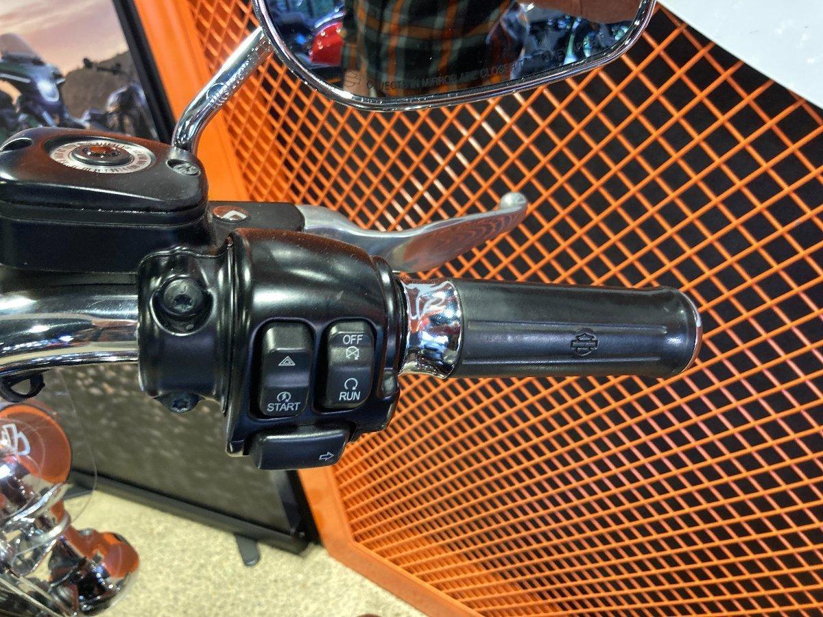 2014 HARLEY-DAVIDSON FLSTC HERITAGE SOFTAIL CLASSIC CRUISER