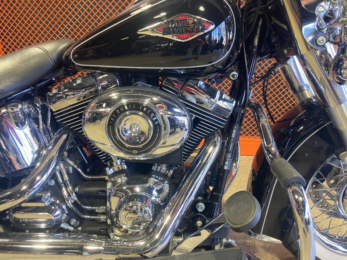 2014 HARLEY-DAVIDSON FLSTC HERITAGE SOFTAIL CLASSIC CRUISER