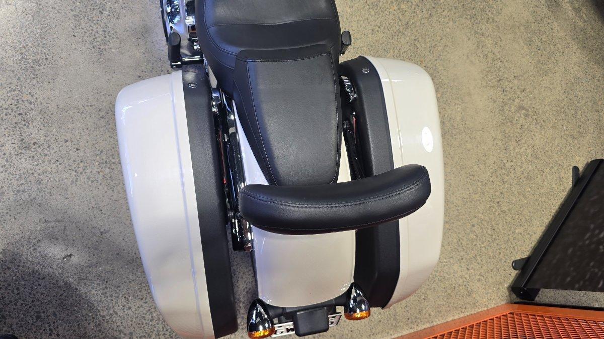 2022 HARLEY-DAVIDSON FLSB SPORT GLIDE (107) CRUISER
