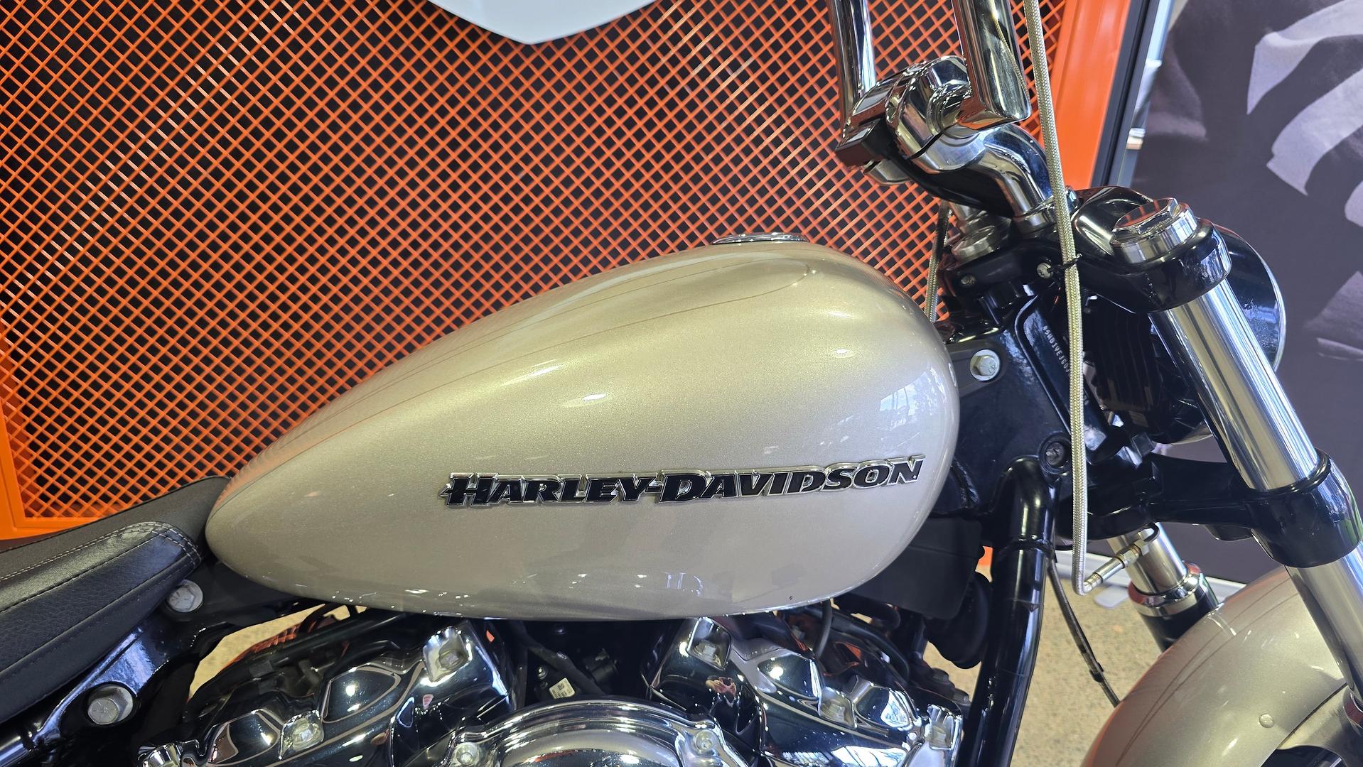2018 HARLEY-DAVIDSON FXBR BREAKOUT CRUISER