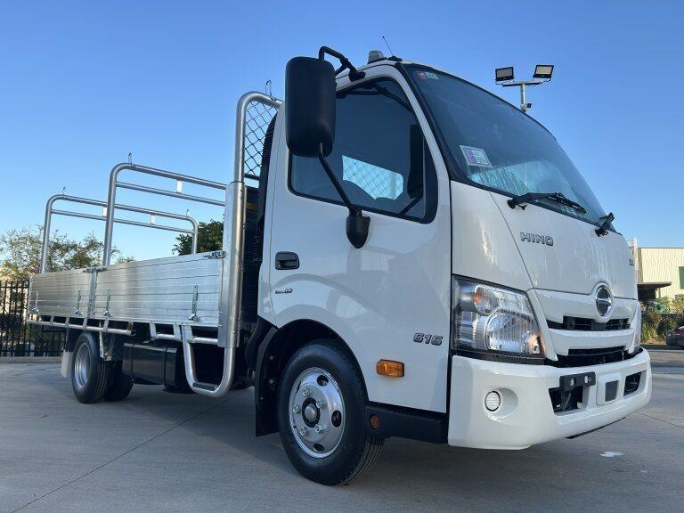 2025 HINO 300 XZU710R MY20 616 3430 WIDE TRADEACE 6 SP AUTO + DOUBLE O/D C/CHAS