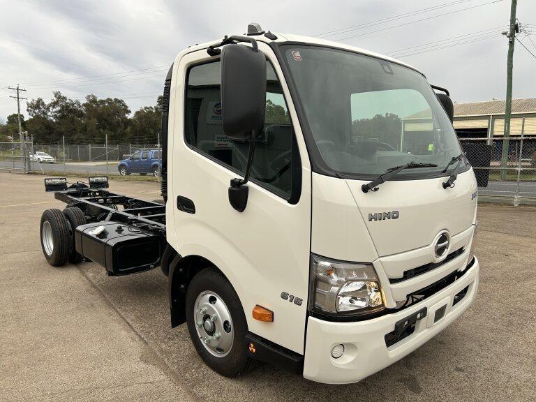 2025 HINO 300 XZU710R MY20 616 3430 WIDE 6 SP AUTO + DOUBLE O/D C/CHAS