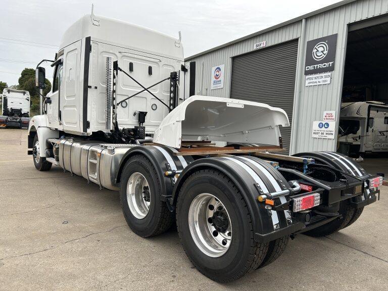 2025 WESTERN STAR 49X PRIME MOVER
