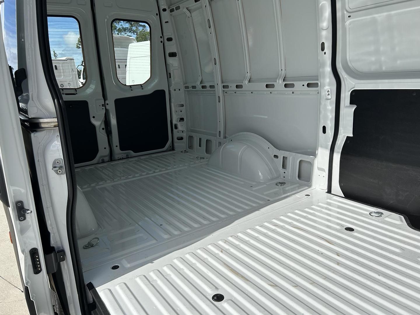 2024 IVECO DAILY MY22 E6 35S14V H2 SRW (WB3520L) 8 SP AUTO + DOUBLE OD 3D VAN
