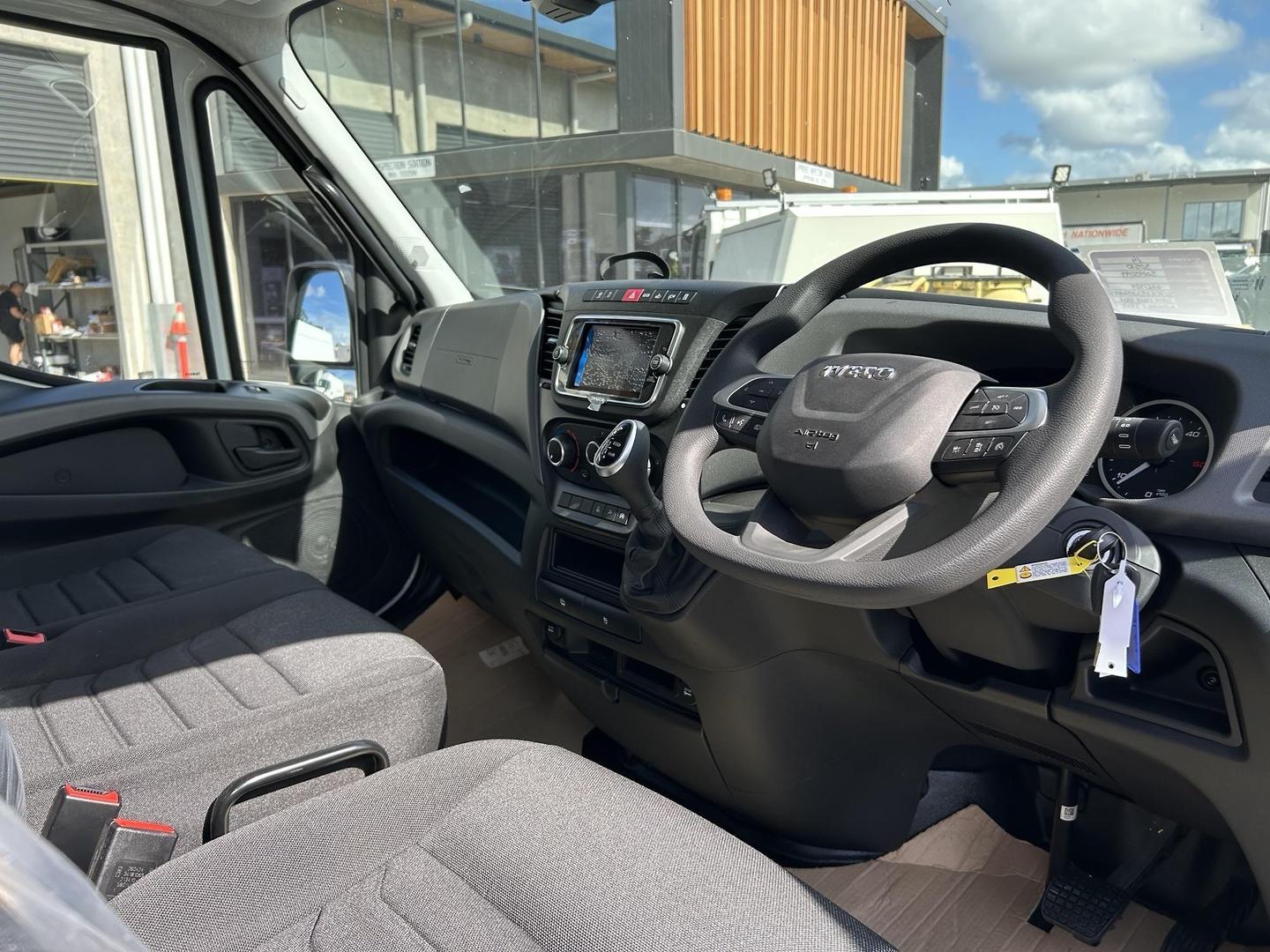 2024 IVECO DAILY MY22 E6 35S14V H2 SRW (WB3520L) 8 SP AUTO + DOUBLE OD 3D VAN
