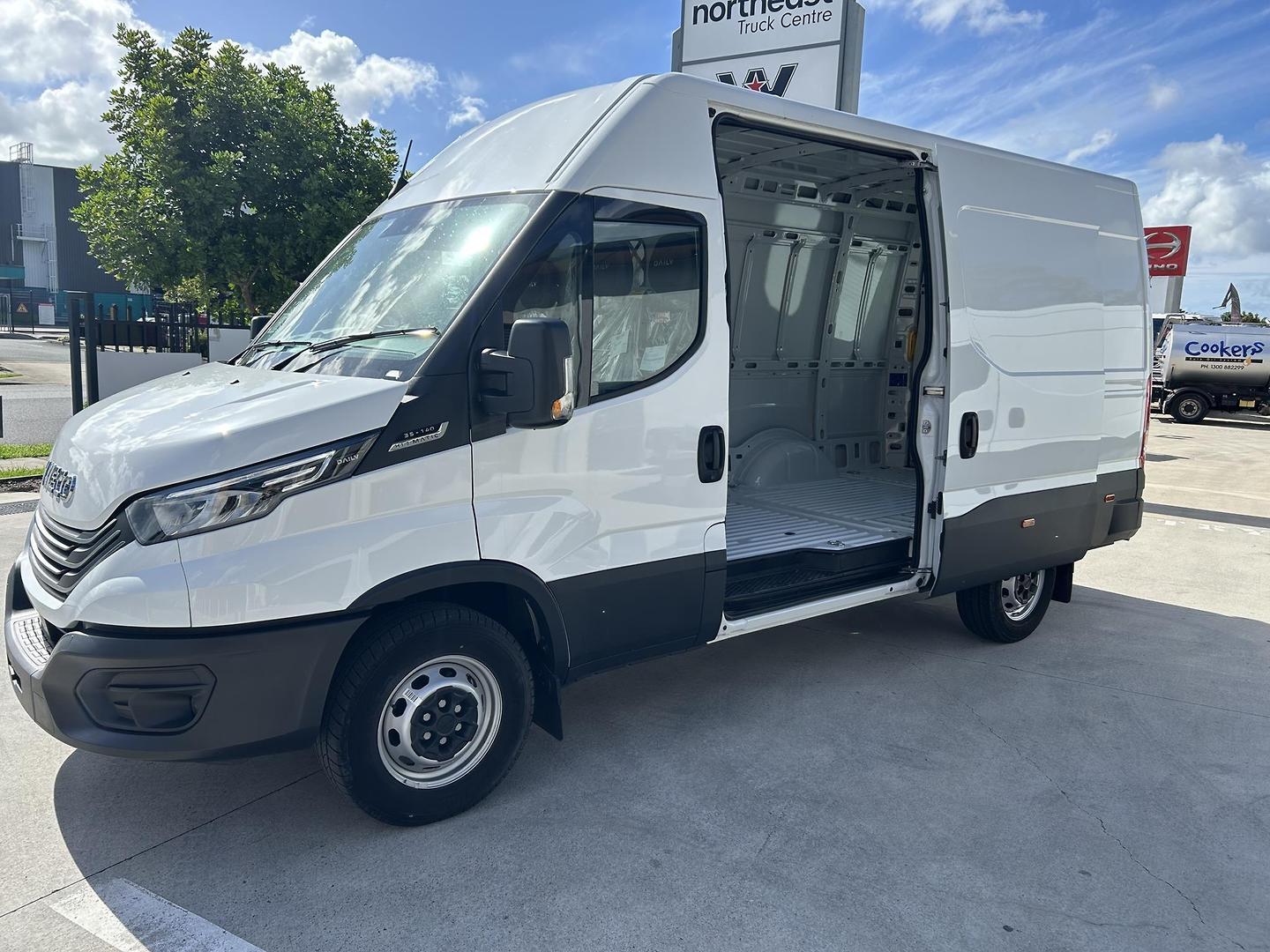 2024 IVECO DAILY MY22 E6 35S14V H2 SRW (WB3520L) 8 SP AUTO + DOUBLE OD 3D VAN