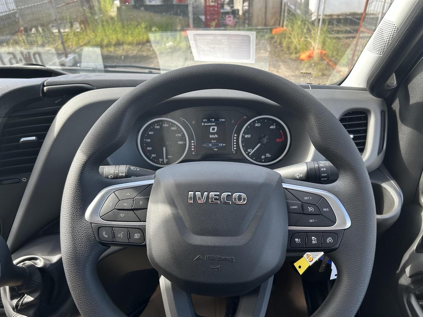 2024 IVECO DAILY MY22 E6 35S14V H2 SRW (WB3520L) 8 SP AUTO + DOUBLE OD 3D VAN