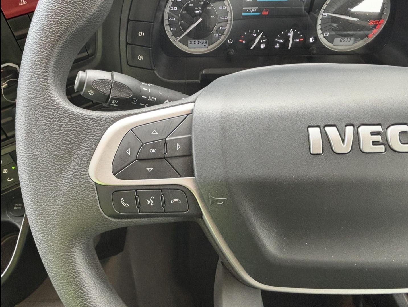 2023 IVECO S-WAY AT460 8X4 12 SP AUTOMATIC TILT TRAY