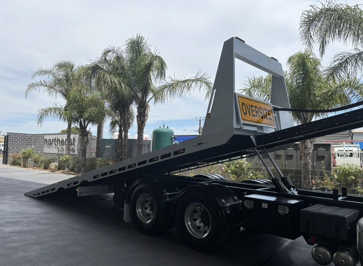 2023 IVECO S-WAY AT460 8X4 12 SP AUTOMATIC TILT TRAY
