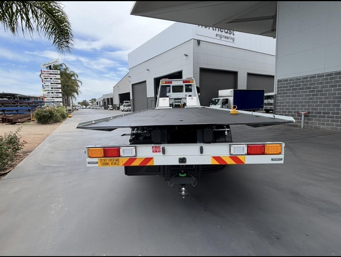 2023 IVECO S-WAY AT460 8X4 12 SP AUTOMATIC TILT TRAY