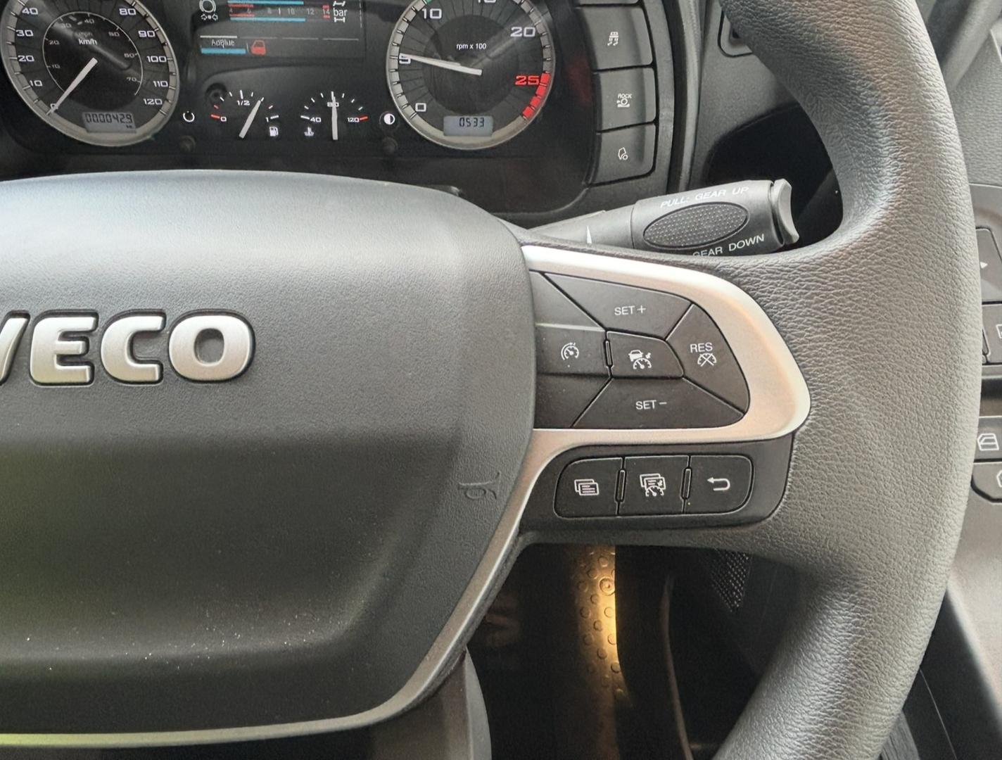 2023 IVECO S-WAY AT460 8X4 12 SP AUTOMATIC TILT TRAY