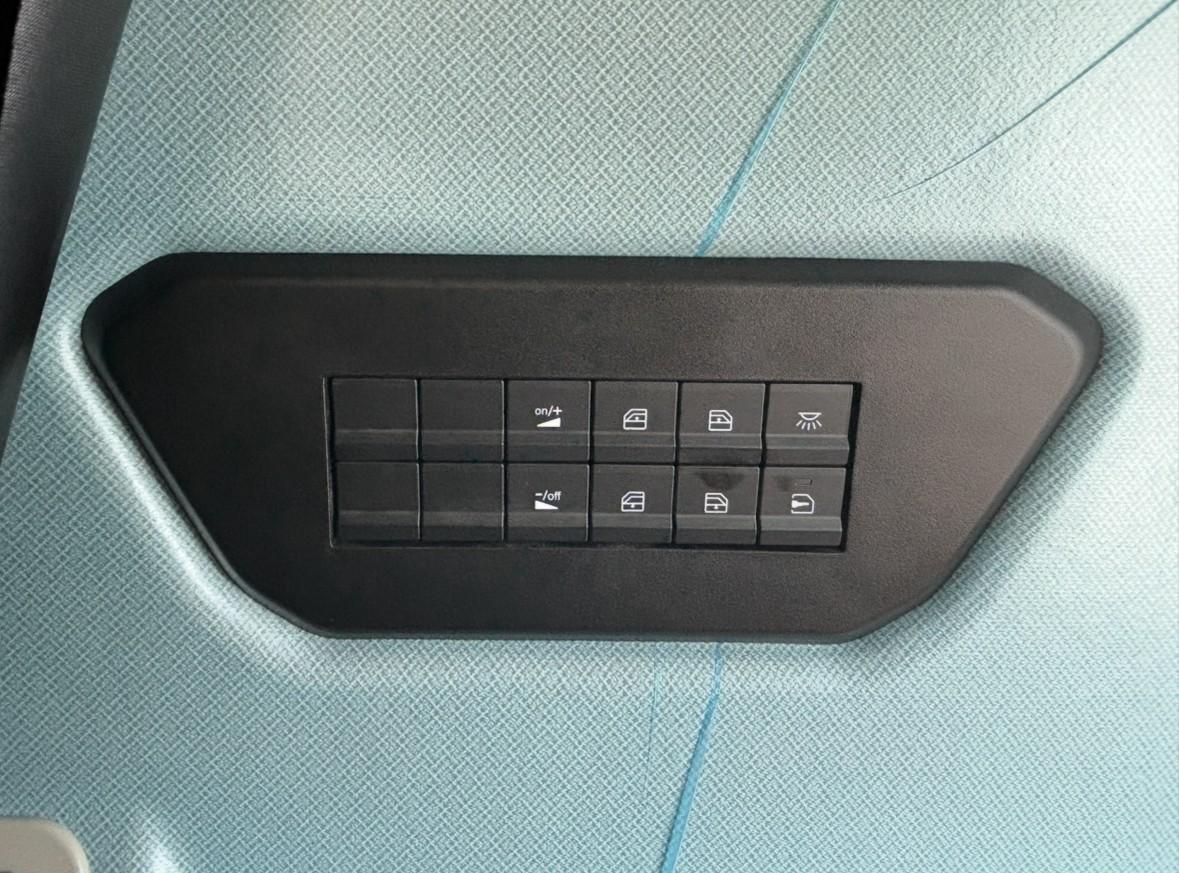 2023 IVECO S-WAY AT460 8X4 12 SP AUTOMATIC TILT TRAY