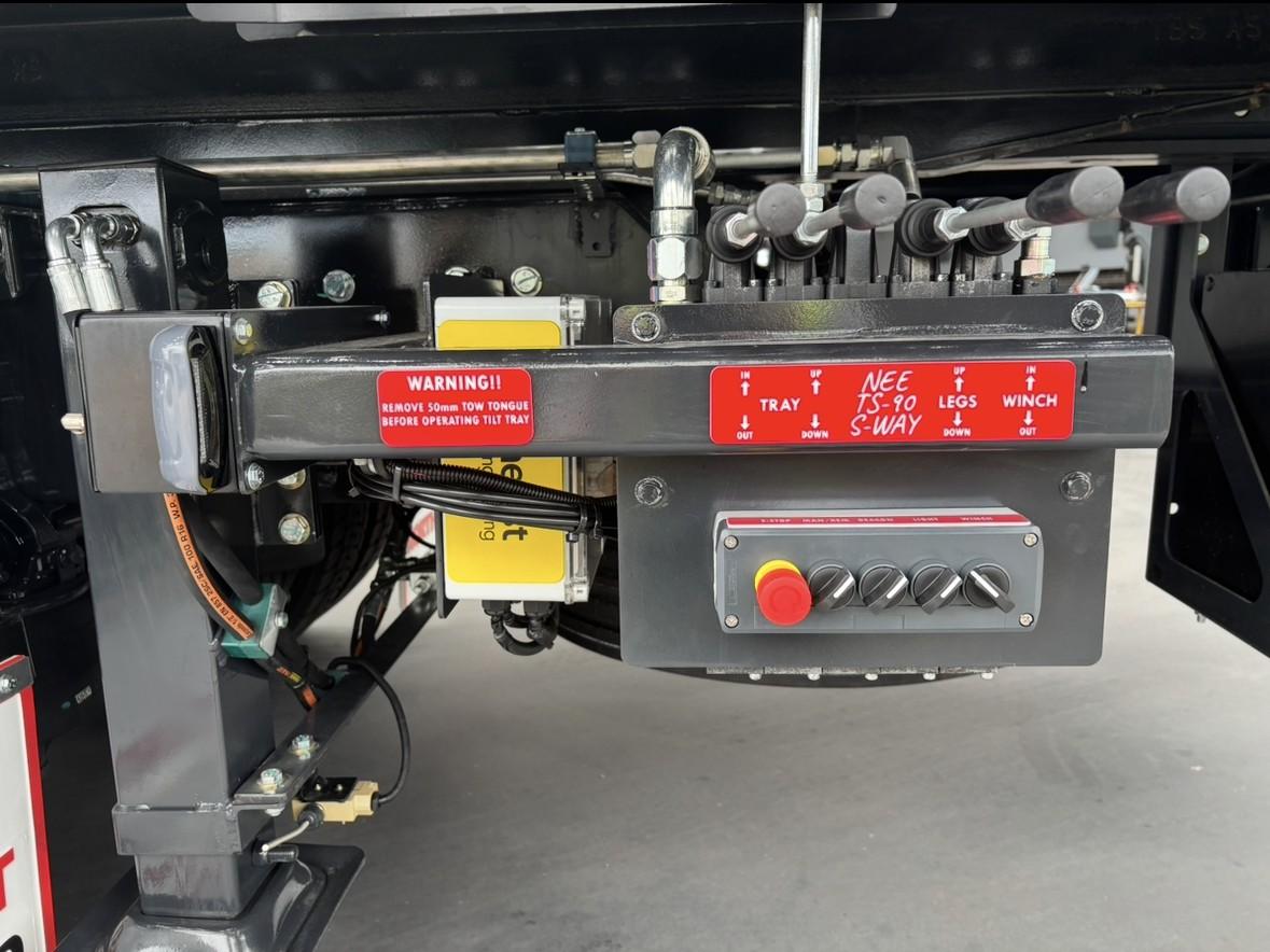 2023 IVECO S-WAY AT460 8X4 12 SP AUTOMATIC TILT TRAY