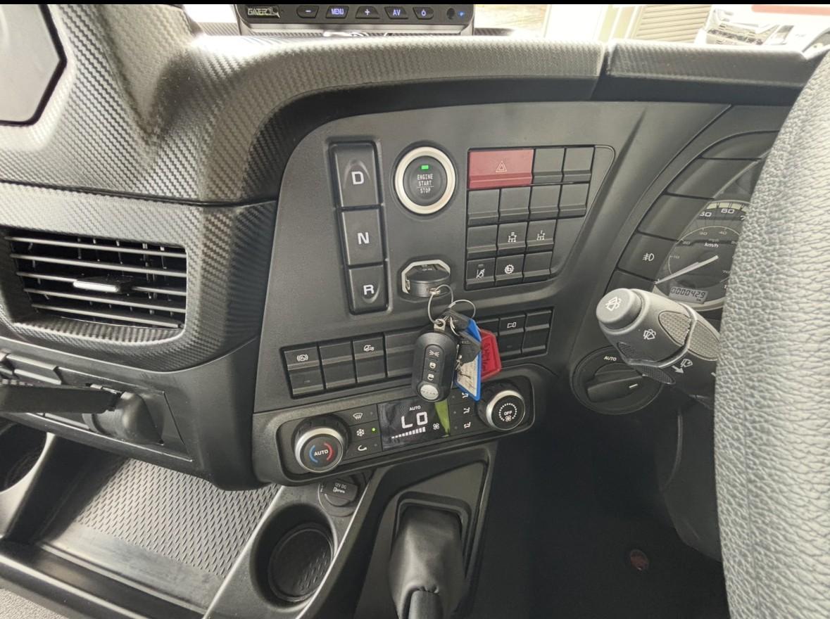 2023 IVECO S-WAY AT460 8X4 12 SP AUTOMATIC TILT TRAY