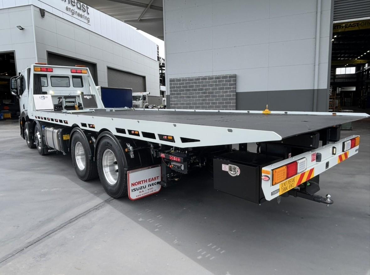 2023 IVECO S-WAY AT460 8X4 12 SP AUTOMATIC TILT TRAY