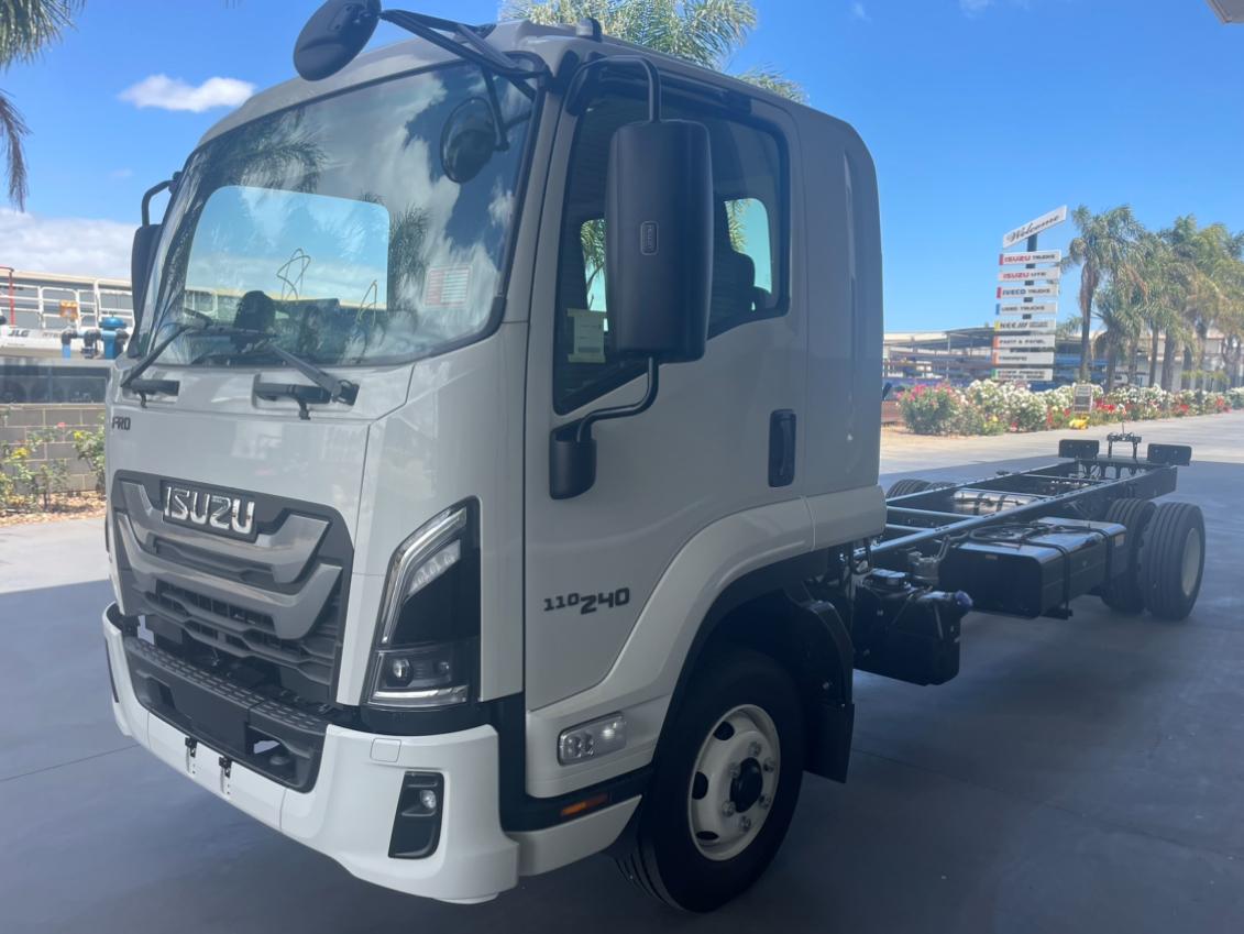 2025 ISUZU FRD F MY22 110-240 (XLWB) 6 SP AUTOMATED MANUAL C/CHAS