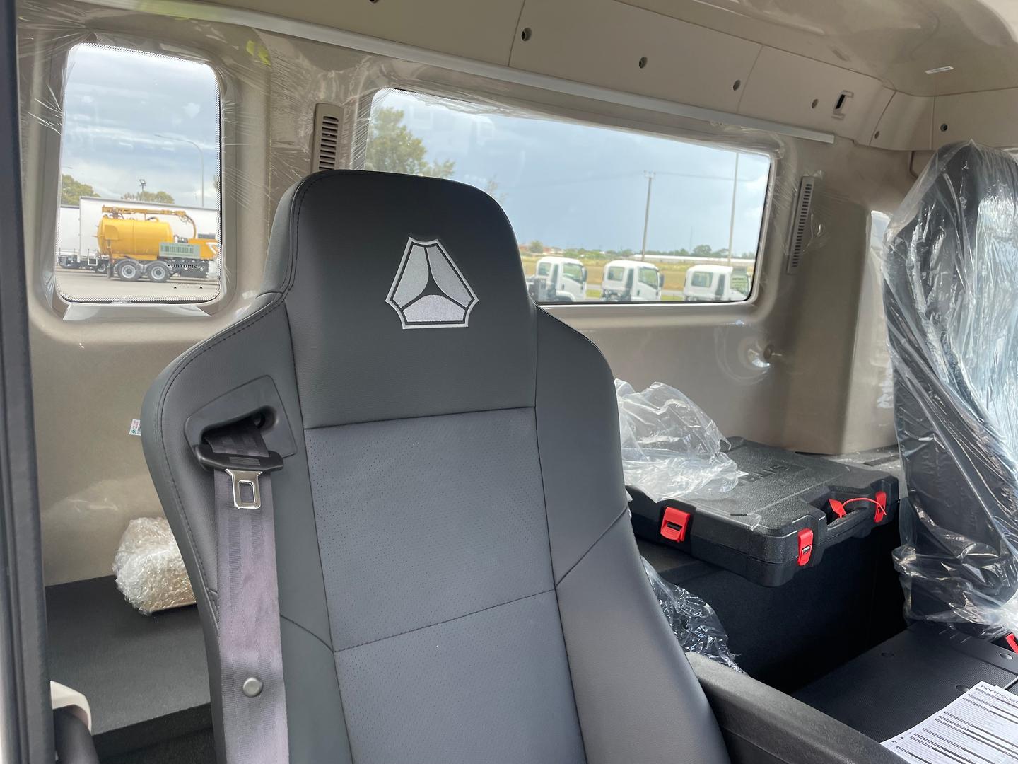 2025 SITRAK G5S 310 (6X4) AUTOMATIC PRIME MOVER