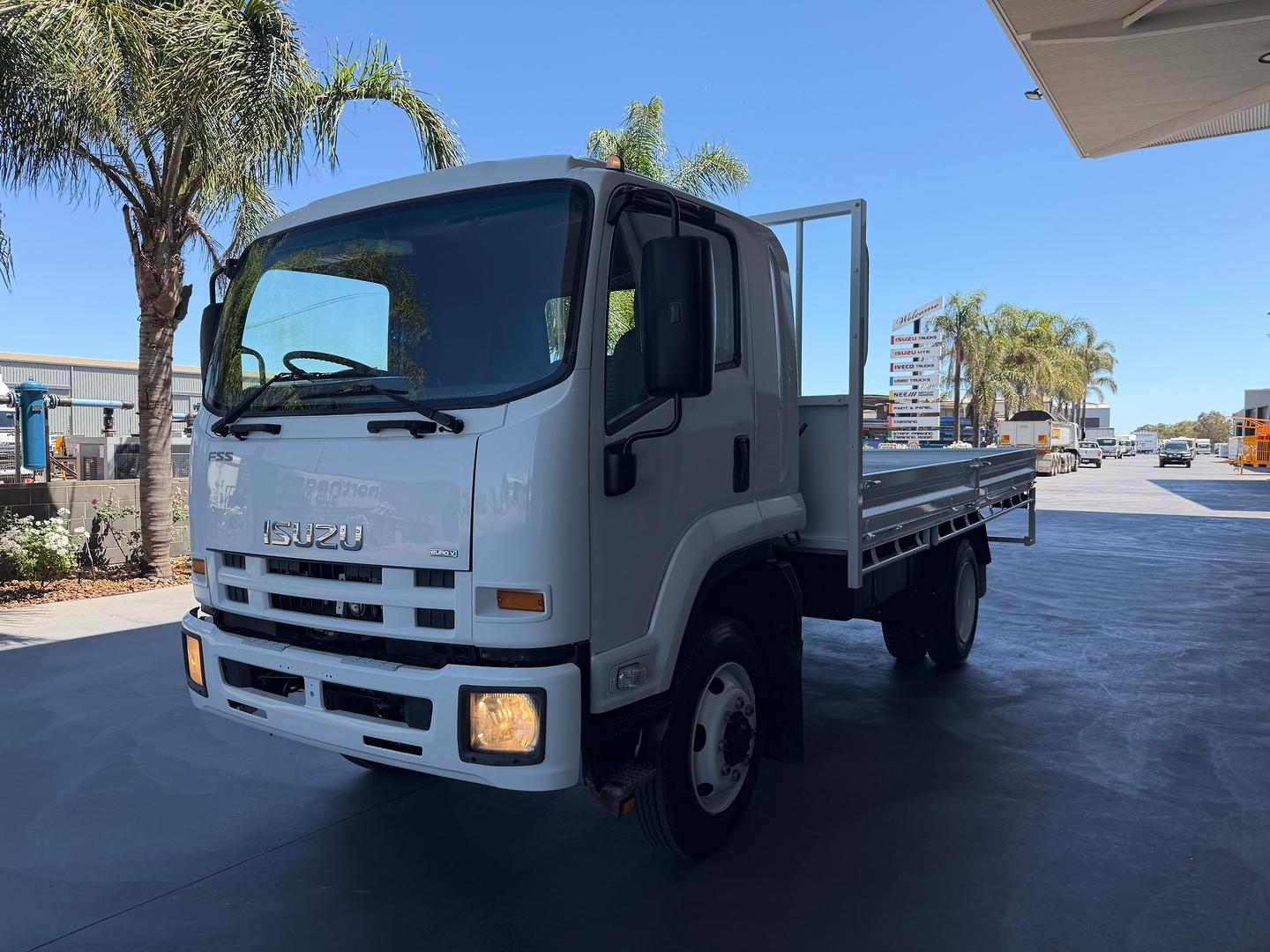 2013 ISUZU FSS FH MY11 550 (4x4) 6 SP MANUAL C/CHAS