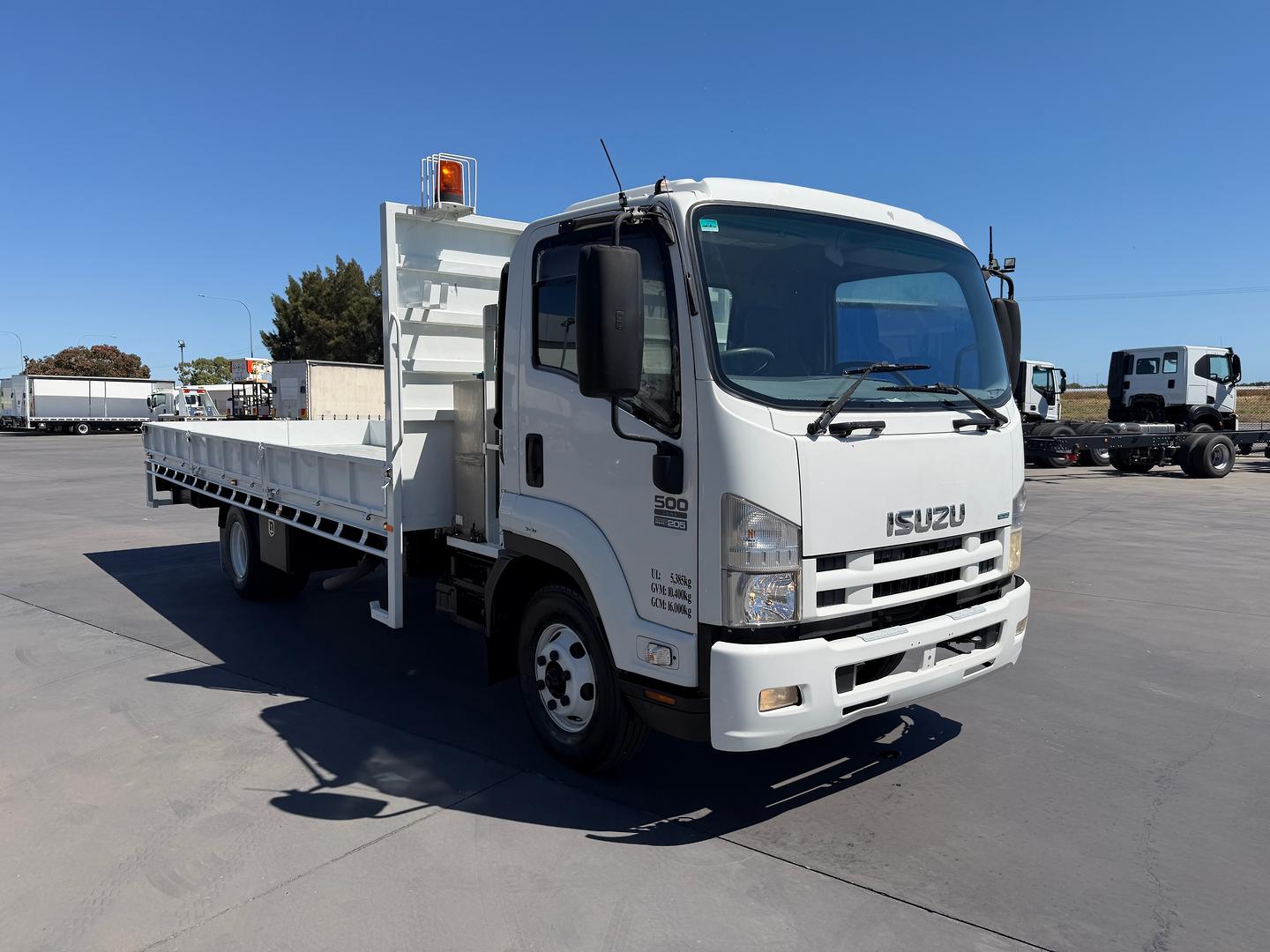 2011 ISUZU FRR FH 500 LONG 6 SP MANUAL C/CHAS