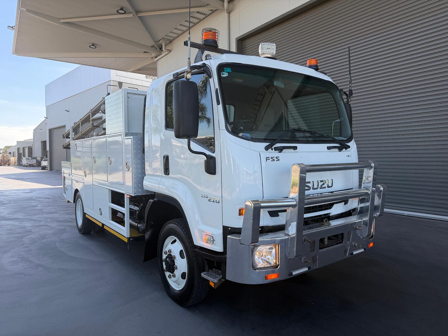 2018 ISUZU FSS F MY16 110-210 (4x4) 6 SP MANUAL C/CHAS