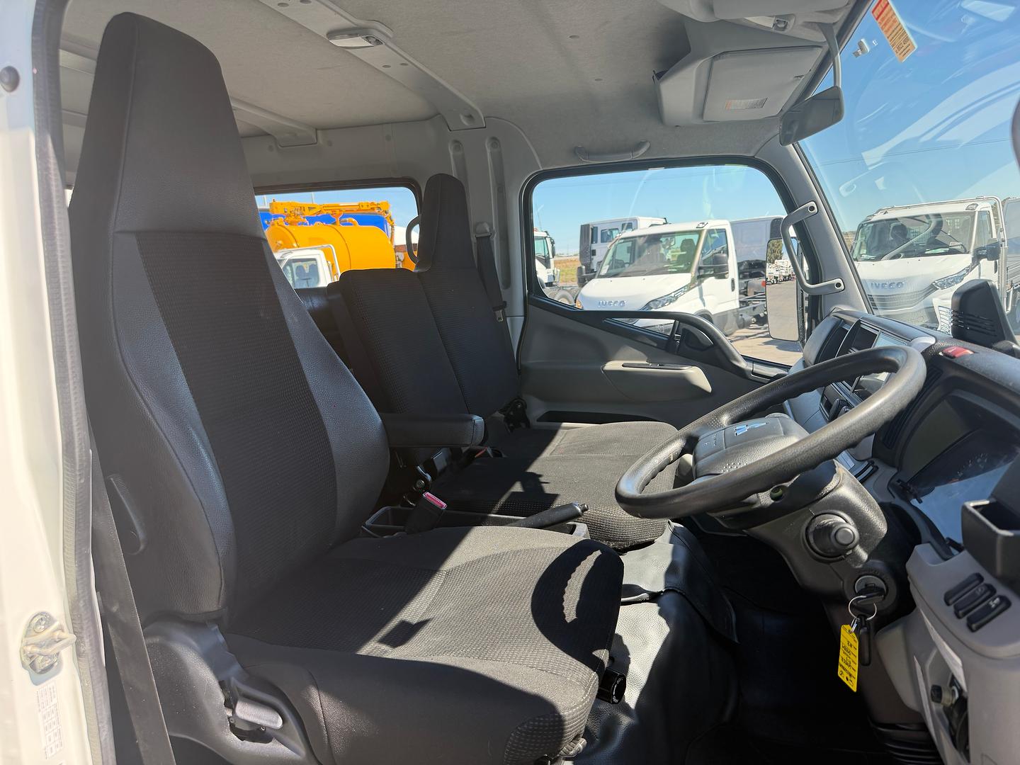 2020 FUSO CANTER 515 PANTECH