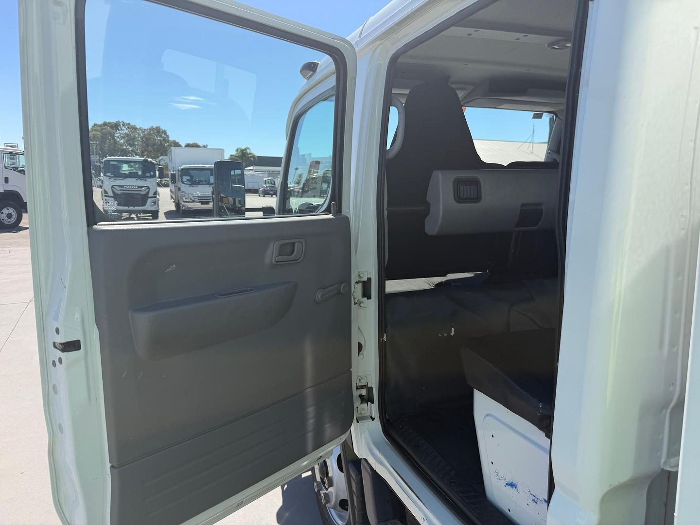 2020 FUSO CANTER 515 PANTECH