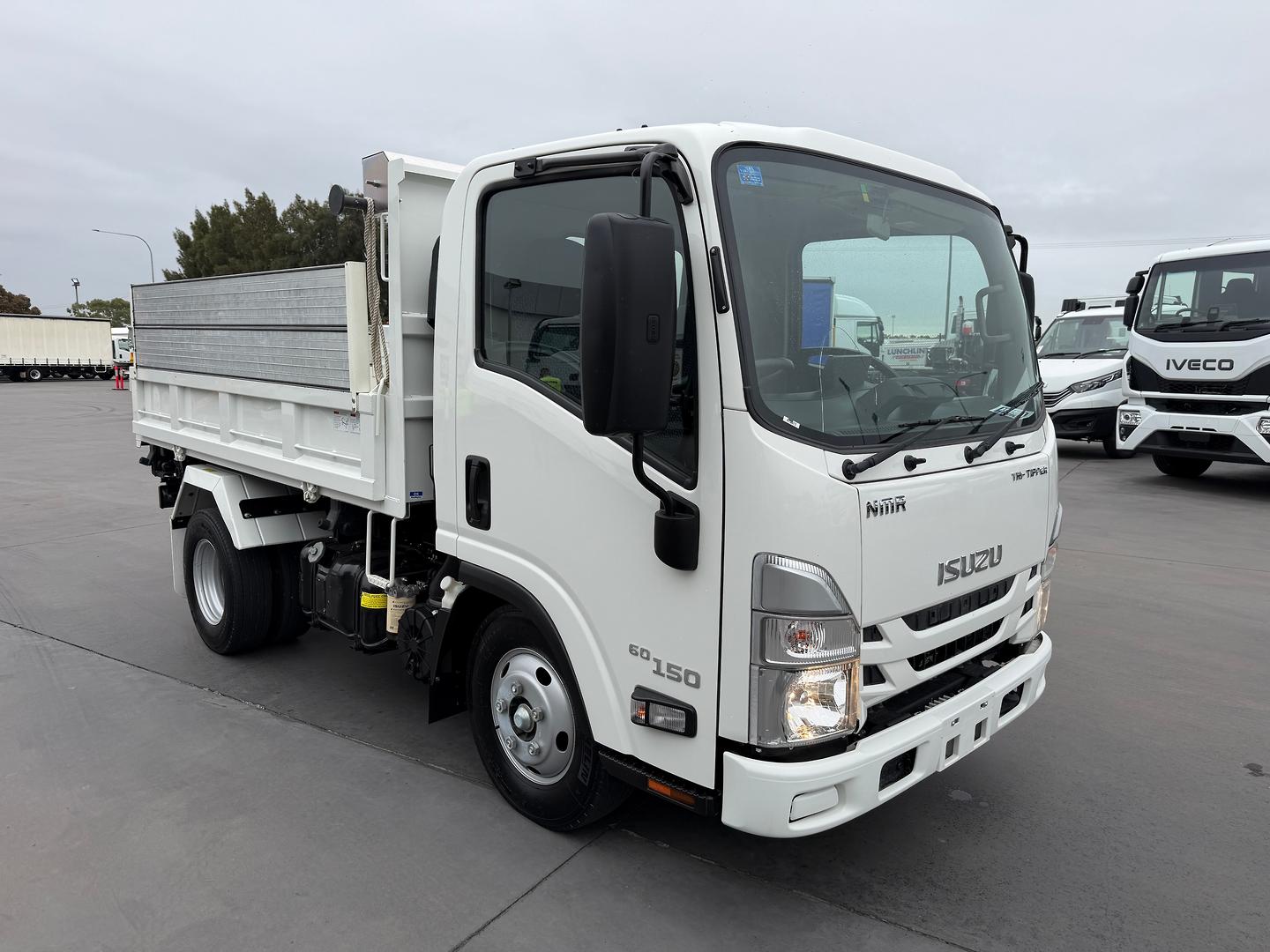 2023 ISUZU NMR NH MY21 60/45-150 6 SP MANUAL TRI-TIPPER