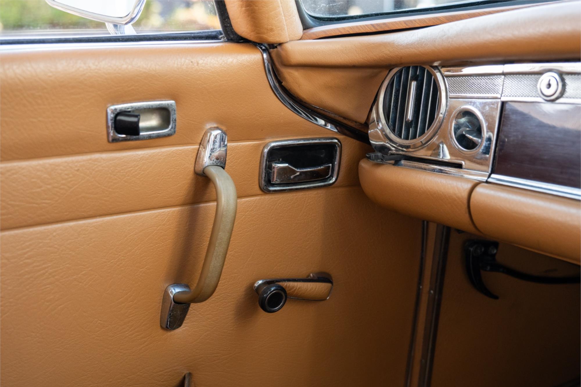 1968 MERCEDES-BENZ 280 W113 SL 2+2 AUTOMATIC 2D ROADSTER