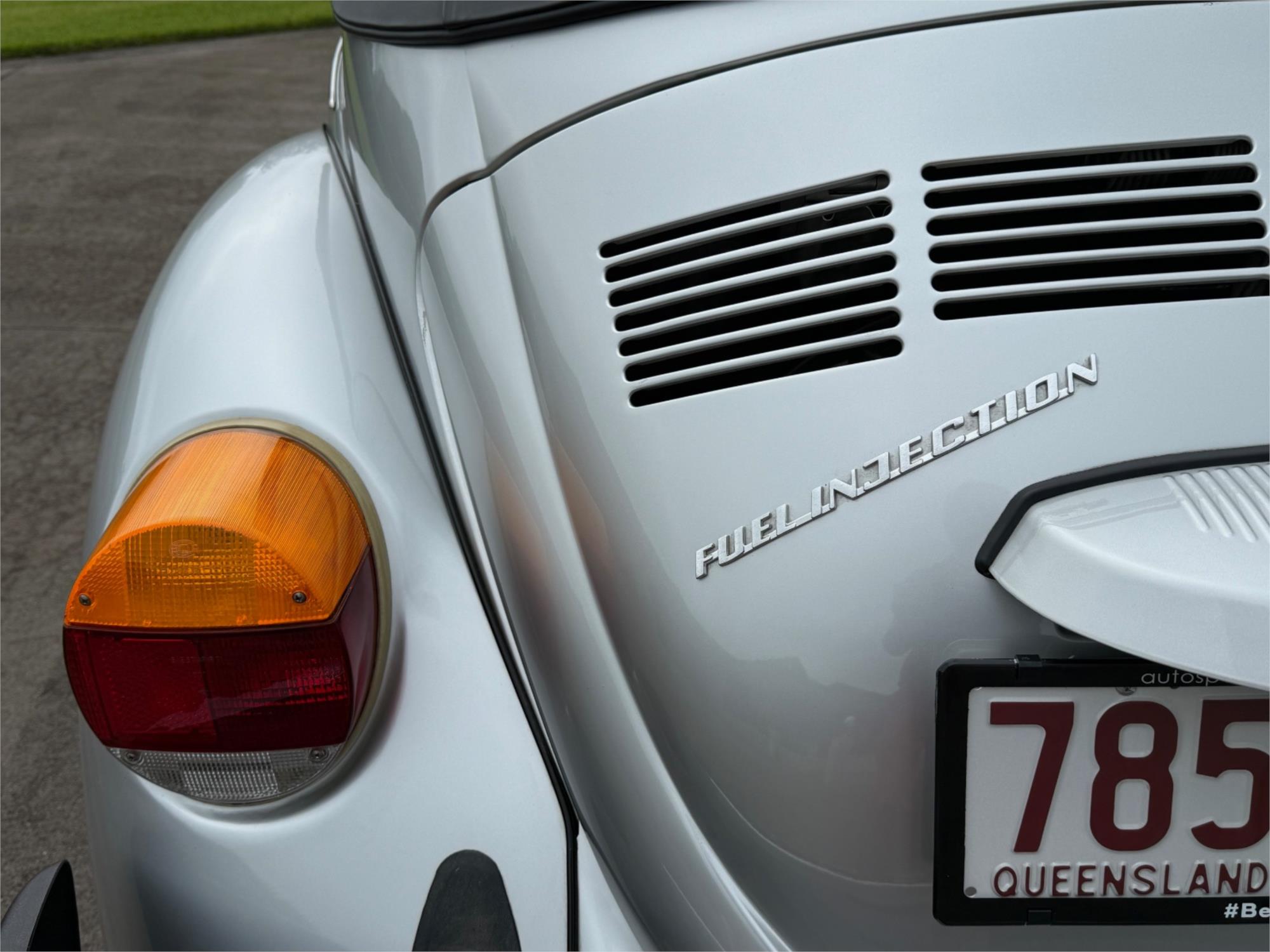 1979 VOLKSWAGEN KARMANN BEETLE MANUAL 2D CABRIOLET